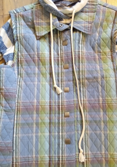 LAST CHANCEChristopher & Banks Vest - Picture 8 of 8